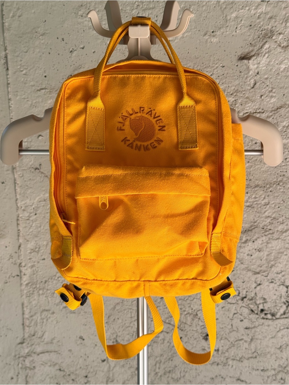 Fjallraven KΓ₯nken Mini Backpack in Bright Yellow
